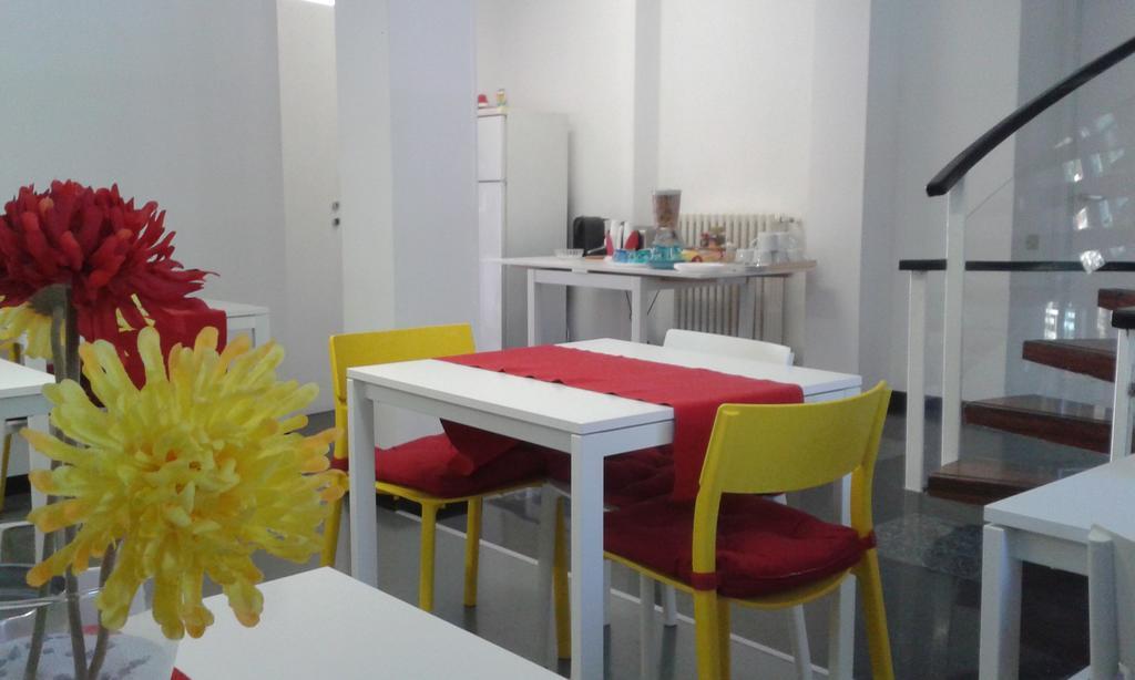 B&B Dos Almas Bari Esterno foto
