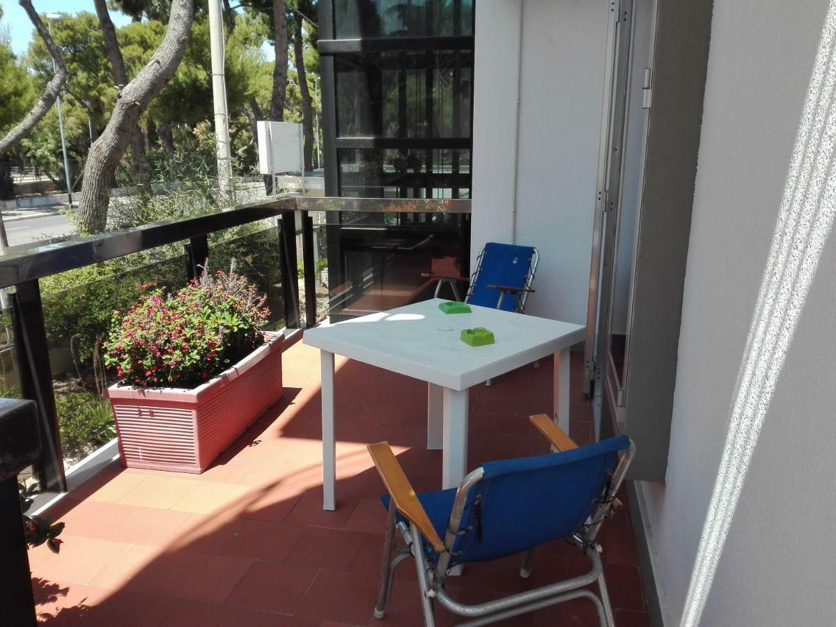 B&B Dos Almas Bari Esterno foto