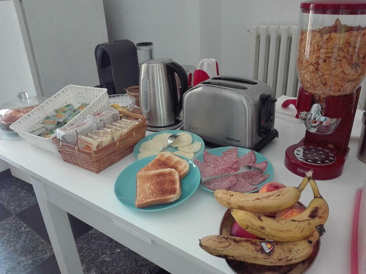 B&B Dos Almas Bari Esterno foto