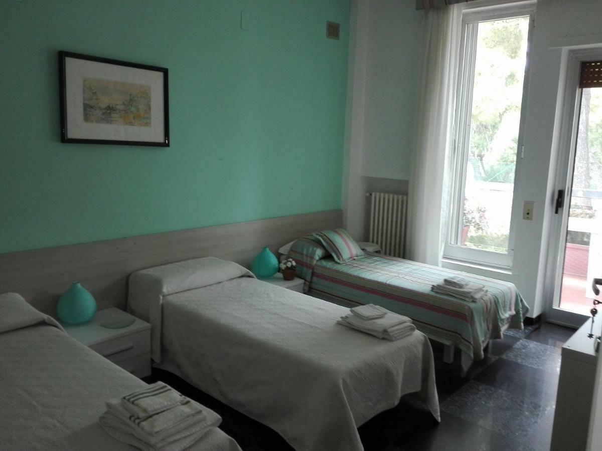 B&B Dos Almas Bari Esterno foto